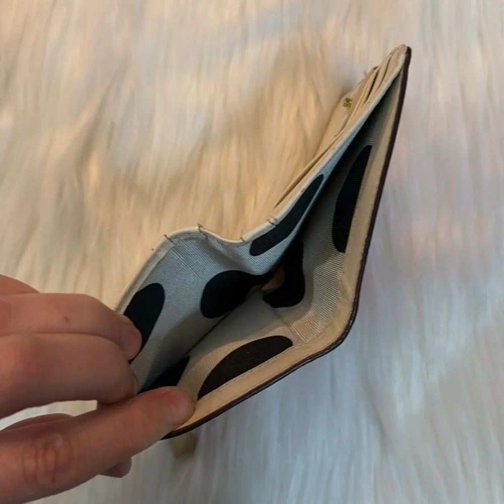 Kate Spade Wallet - Picture 4 of 4